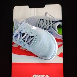    Nike Free RuN 2018Lobo Running Grey  Size 9.5  