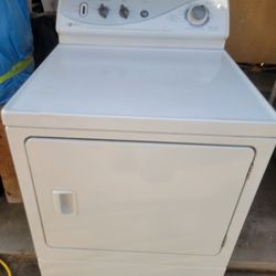 Maytag Legacy Series Gas Dryer With Big Tumble 