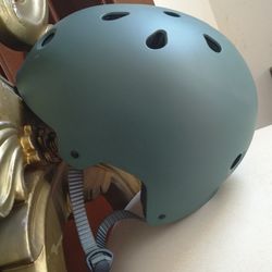 New Retrospec Bike Helmet $10