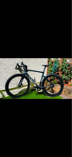 Specialized Tarmac SL7 with upgraded wheels