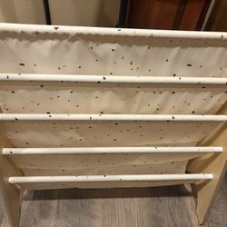 Children’s Bookshelf 