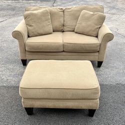 BAUHAUS LOVESEAT+OTTOMAN (2 PIECES)