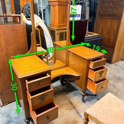 Birds Eye Maple Vanity W Mirror And Chair