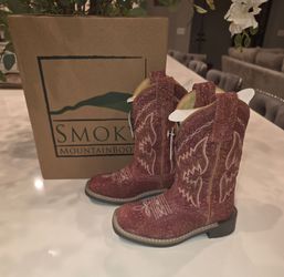 🤠✨ Smoky Mountain Girls Western Boots – New in Box ✨🤠 size 9