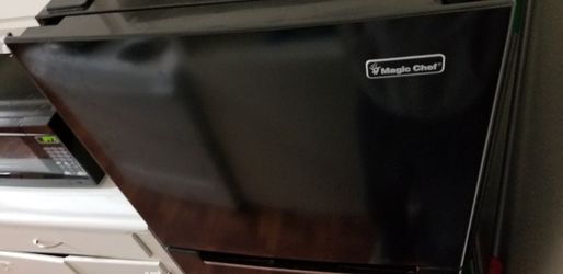 Magic chef fridge