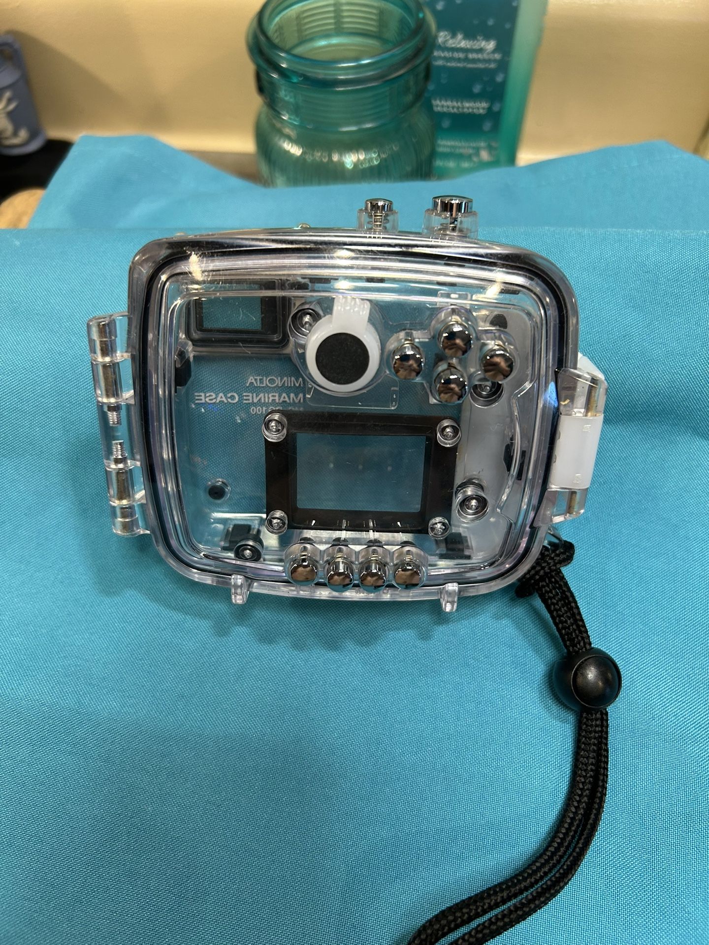 Minolta Marine Case model: MC- DG 100