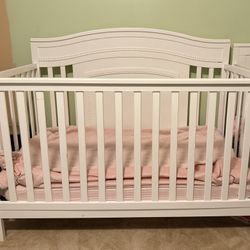 Oxford Baby Luella Convertible Crib