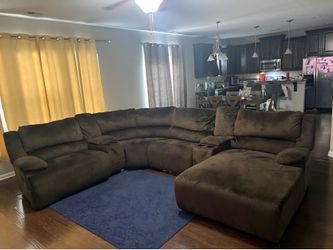 Ashley Furniture Large Brown Reclining Sectional Sofa with Chaise & Storage