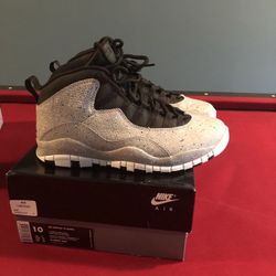 Jordan retro 10 men’s size 10