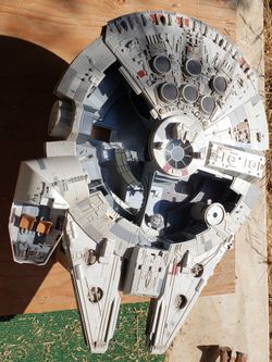 Legacy Millennium Falcon Large, Working, 2008