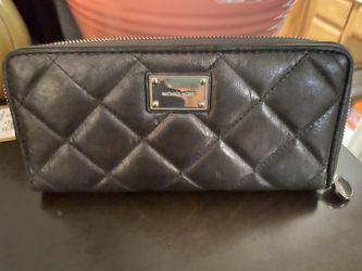 Gray quilted MK wallet