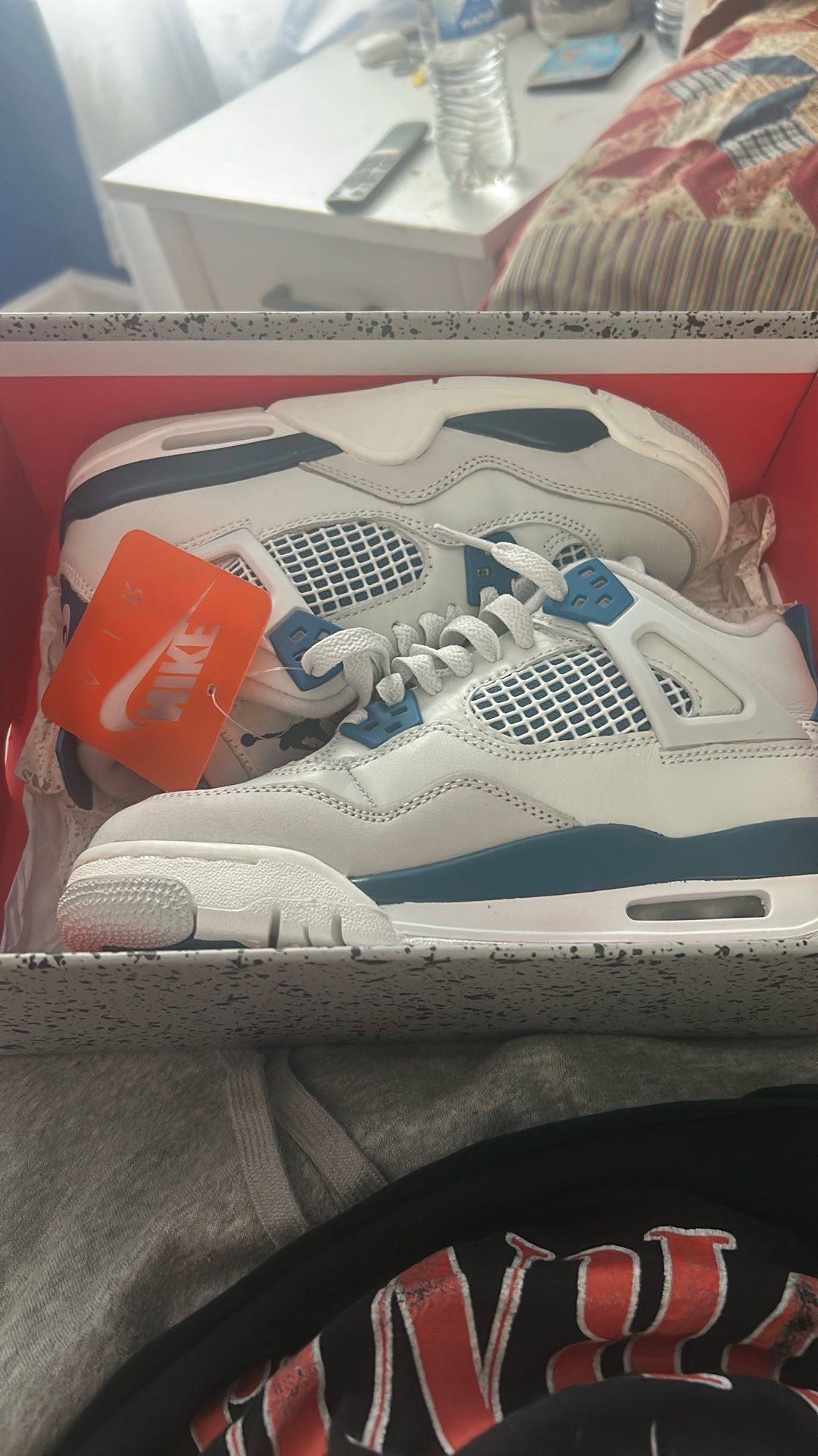 Brand New Jordan 4 Retros Off White Military Blue Blanc Size 3.5Y