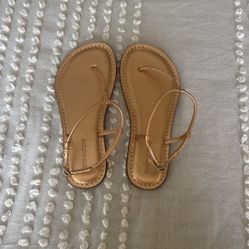 Bernardo Rose Gold Sandals Sz 7.5