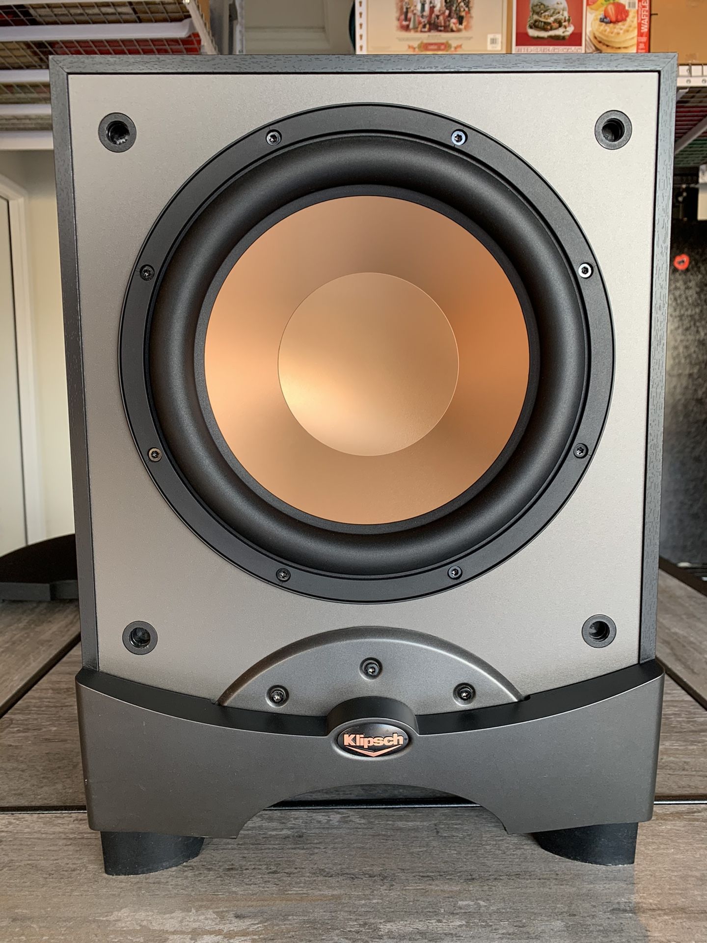 Klipsch RW-10 Powered Subwoofer “Parts or Repair”