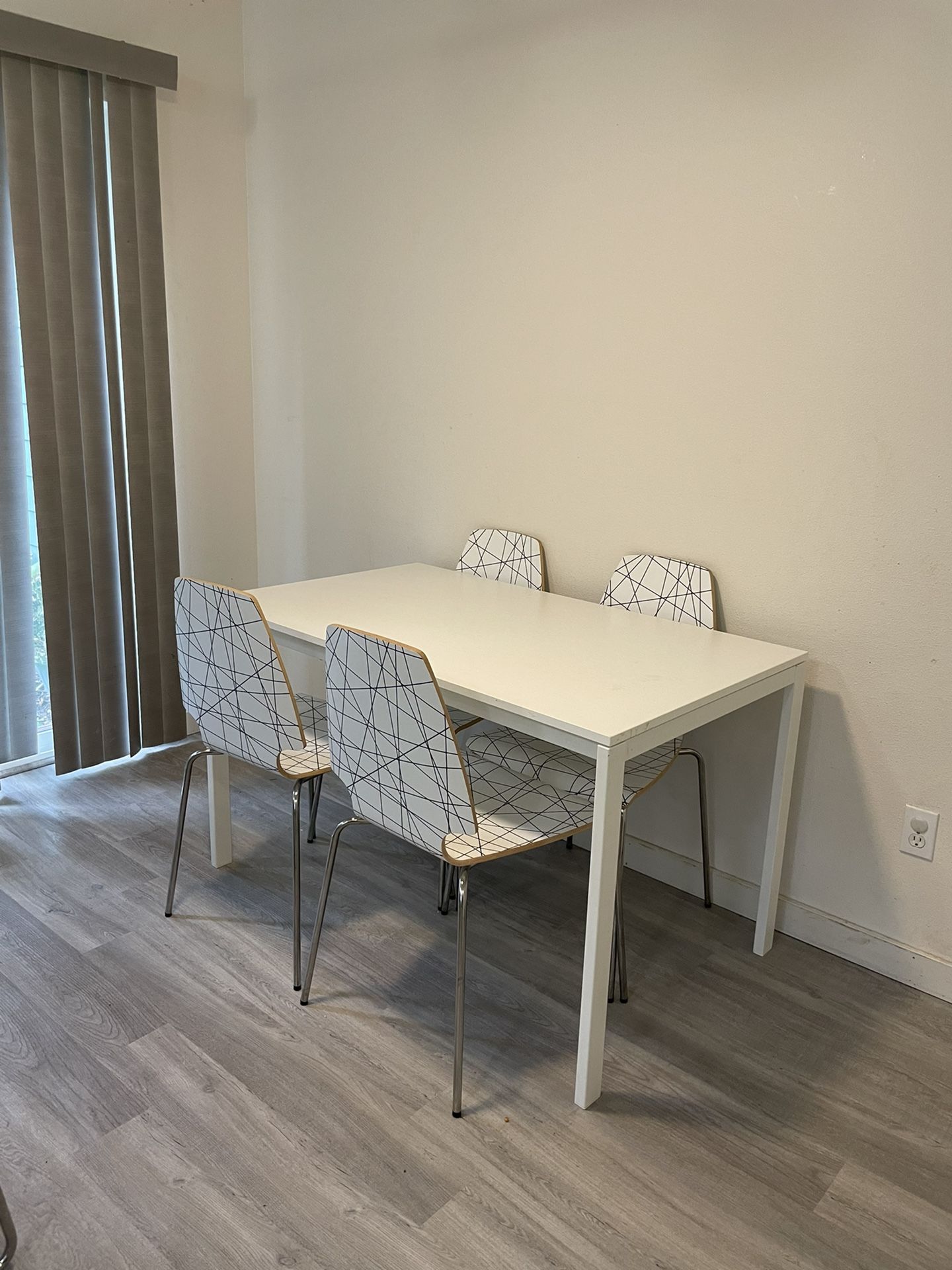 Ikea Kitchen Table And 4  Chairs 