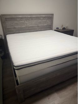 Read Description - KING bed & Mattress