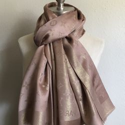 Scarf With Letters
