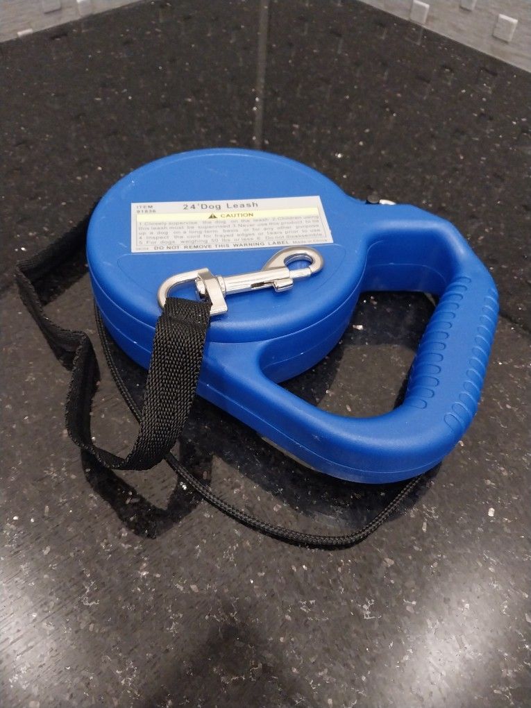 20 to 40Lbs NEW 24 Foot Self Winding/Lockable Leash
