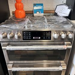 Café Double Oven Gas Range in Stainless Steel 