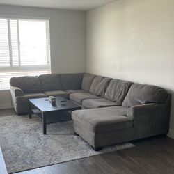 Sectional Couch/Sofa