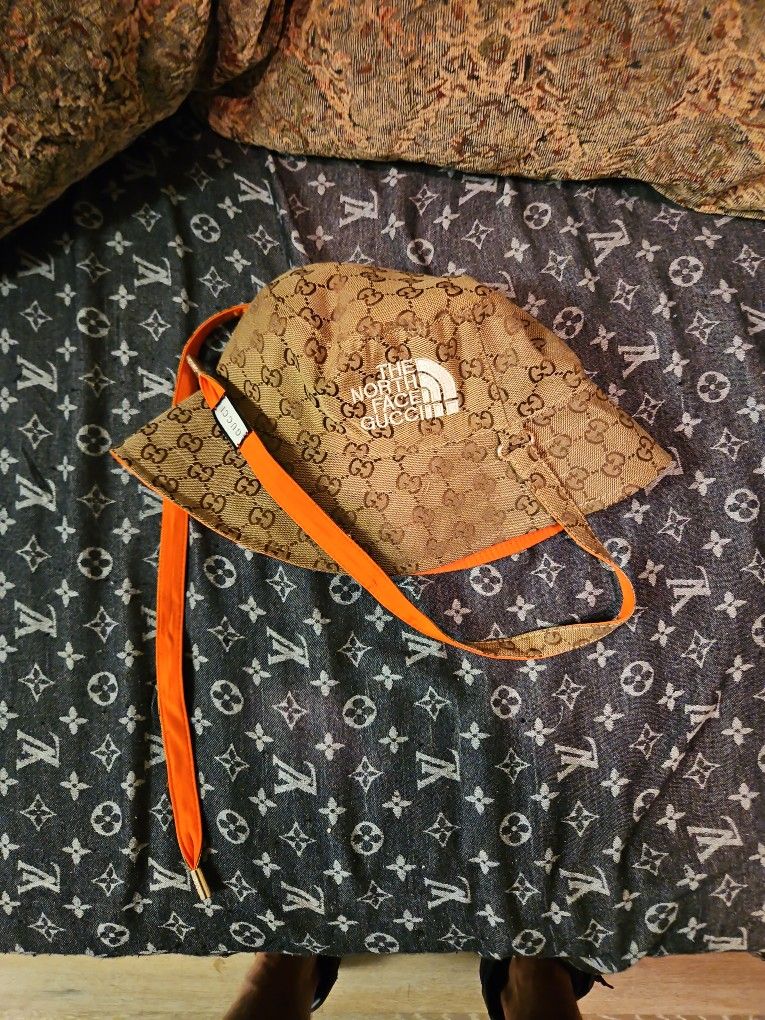 Northface Gucci Bucket