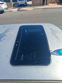 Chrysler 300C complete Sunroof Assembly part