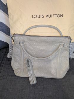 
Louis Vuitton Antheia Ixia Monogram Gris Leather 