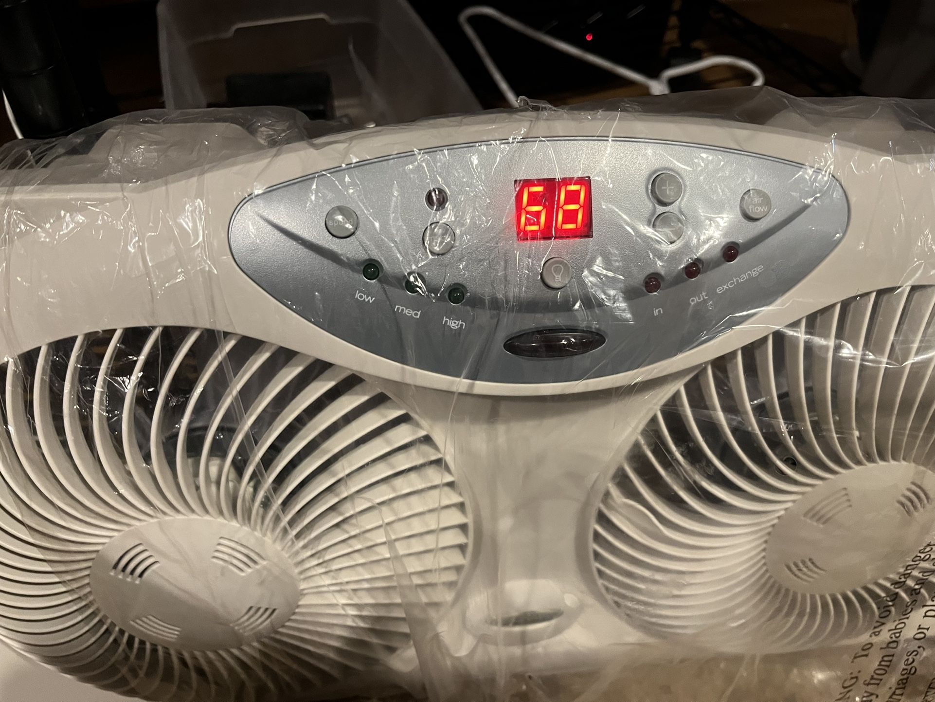 Bionaire Window Fan with Twin 8.5Inch Reversible Airflow Blades and