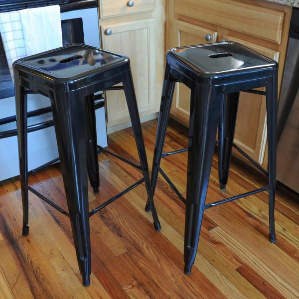 Black bar stools (set of 4)