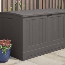 200 Gal. Plastic Deck Box