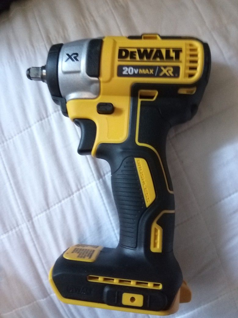 DeWalt XR Cordless Impact Wrench 3/8 Tool Only