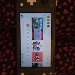 Nintendo Switch 