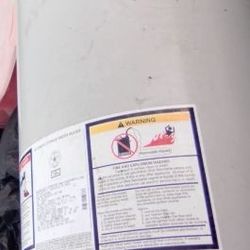 40 Gallon Water Heater 