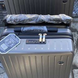 Veloci Hardshell Suitcase Set 18” and 22”