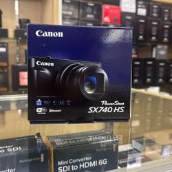 Canon SX740 Camera New 