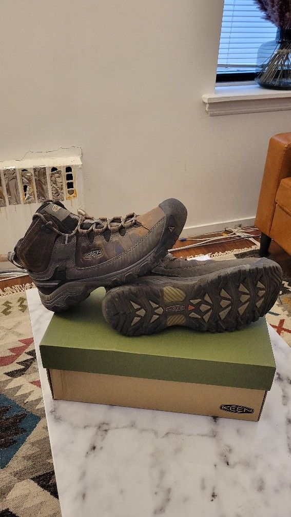 Men's Targhee III Waterproof Mid Size 10.5M