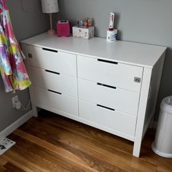 White Baby Dresser With Changing Table Top 