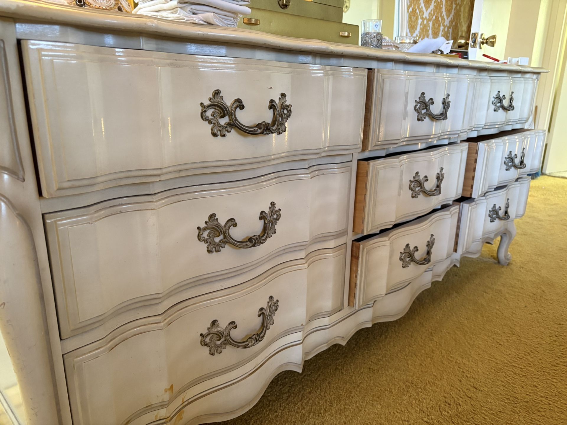 Dresser And Nightstands