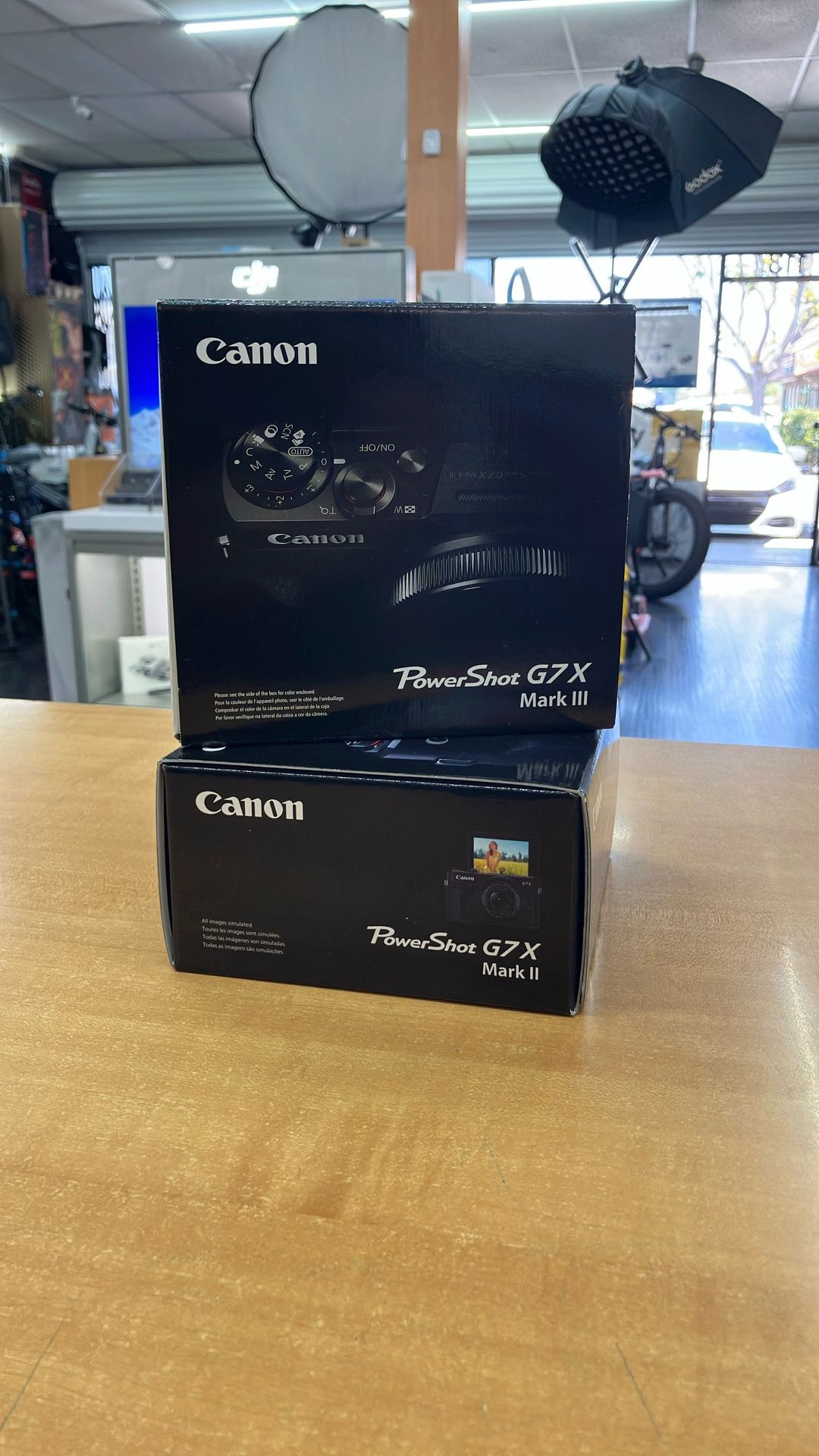 Canon Camera G7X III Brand New