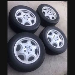 4 —- 225/60r16 5x112 5x4.41 Stock Mercedes S420 Rims Wheels With Tires Good 80% Treads!!!!!