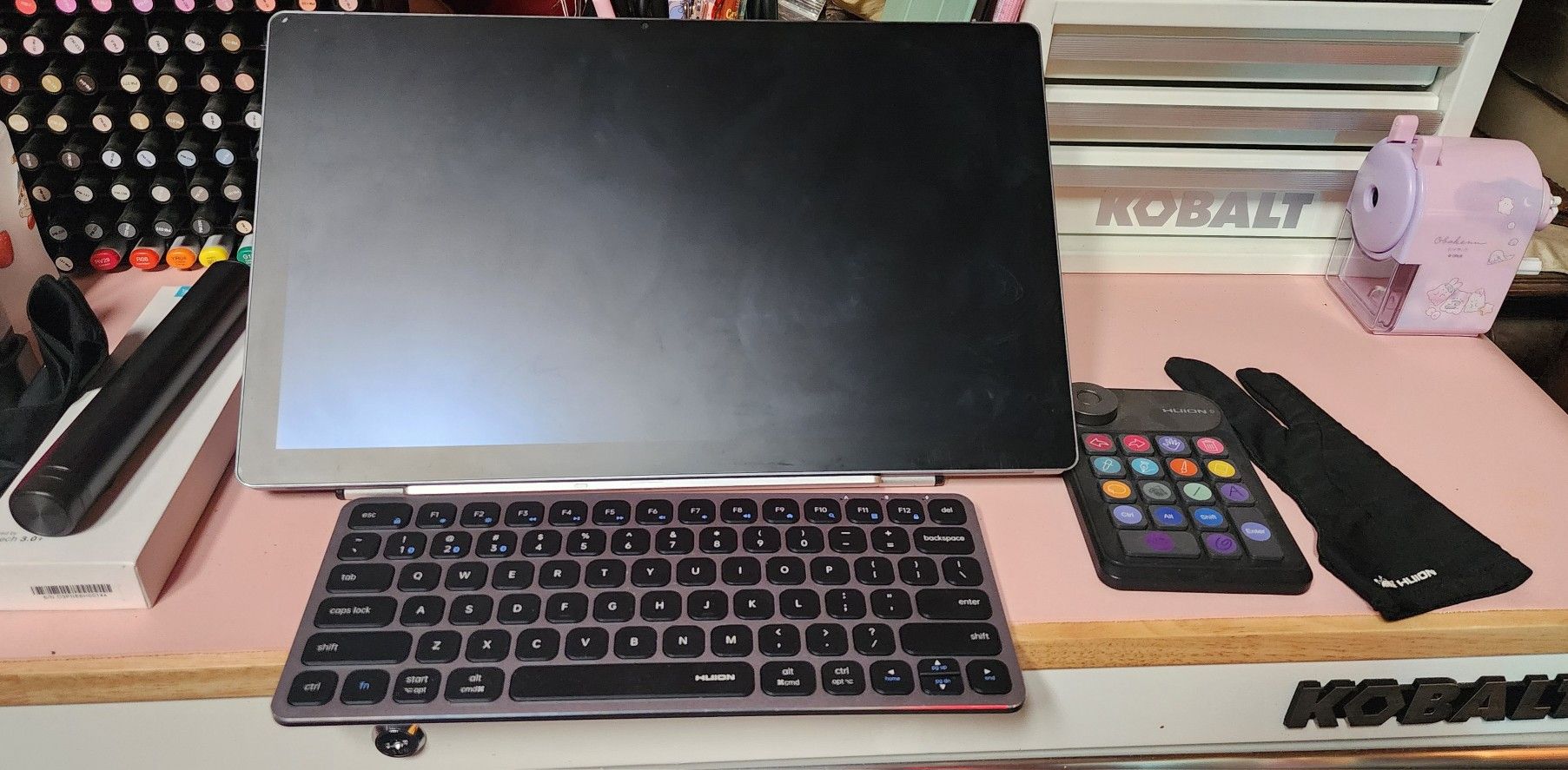 Huion Kamvas Studio 16