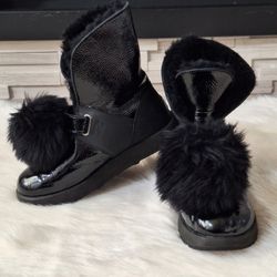 UGG Black Isley Patent Leather Boots Size 7.5. SN 1100056