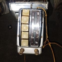 1949' Original Chevy Radio