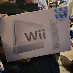 Brand New Sealed Nintendo Wii Console White Gaming System Sports Bundle RVL-001