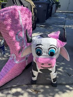 Cowgirl pinata 