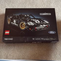 LEGO Ford GT40 (42223) 