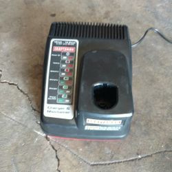 CRAFTSMAN 19.2V BATTERY CHARGER