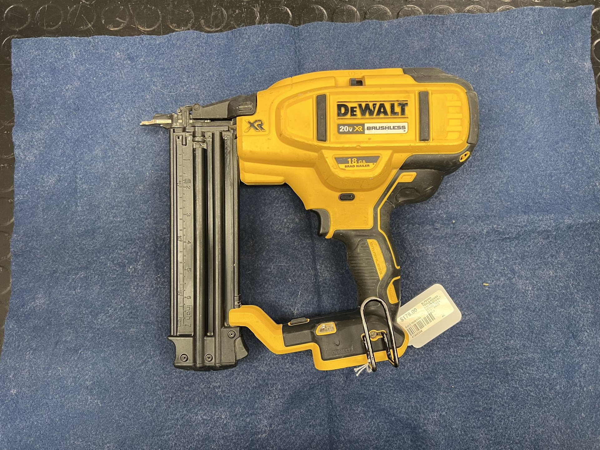Dewalt Brushless 18ga Brad Nailer (DCN680)