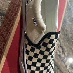 New Vans Men’s Size 12