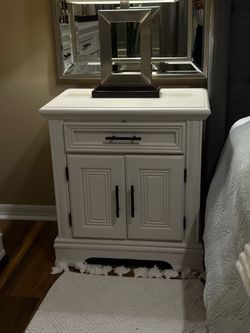 3 pieces bedroom set